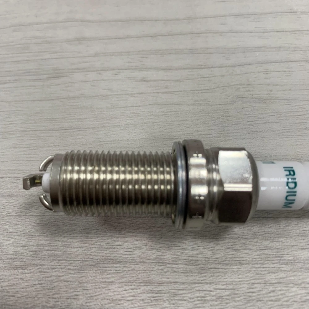 Auto Resistor Iridium Platinum Spark Plug for Denso Toyota Honda